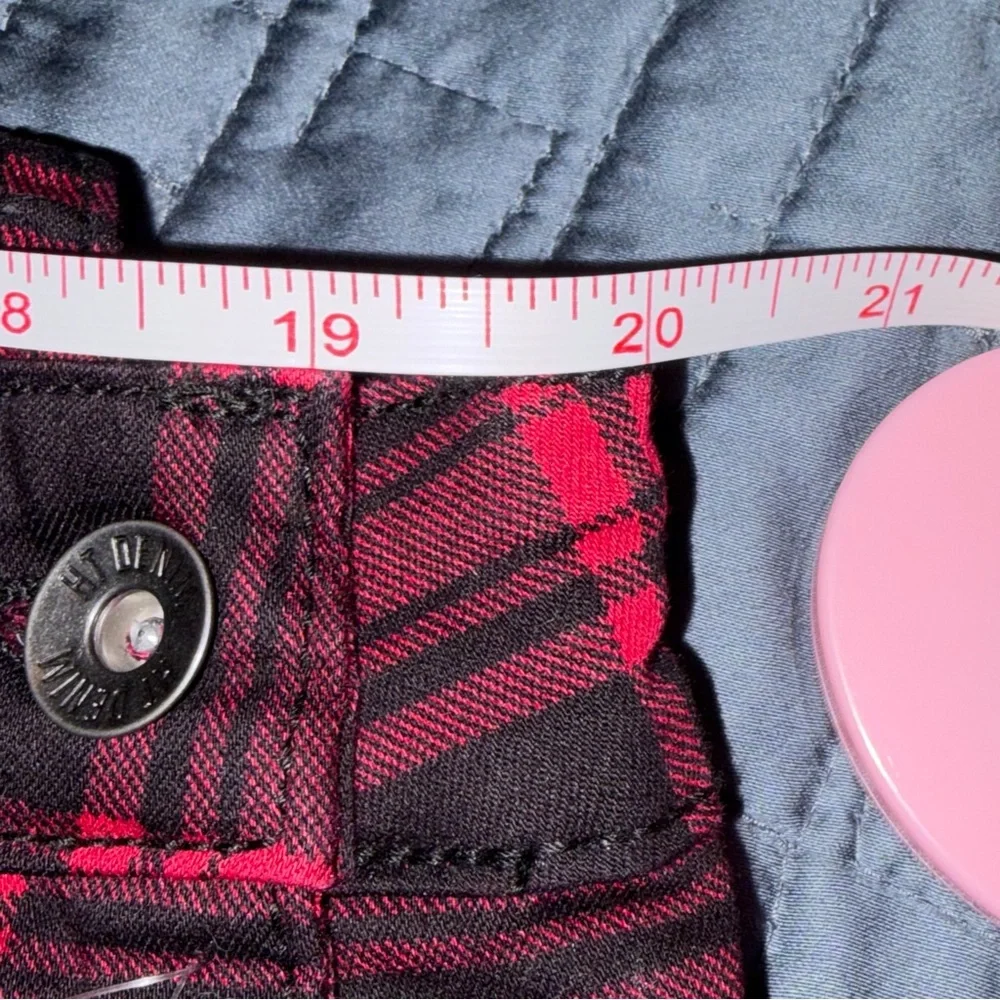 NWT Hot Topic Black and Red Plaid Shortalls - Size XL